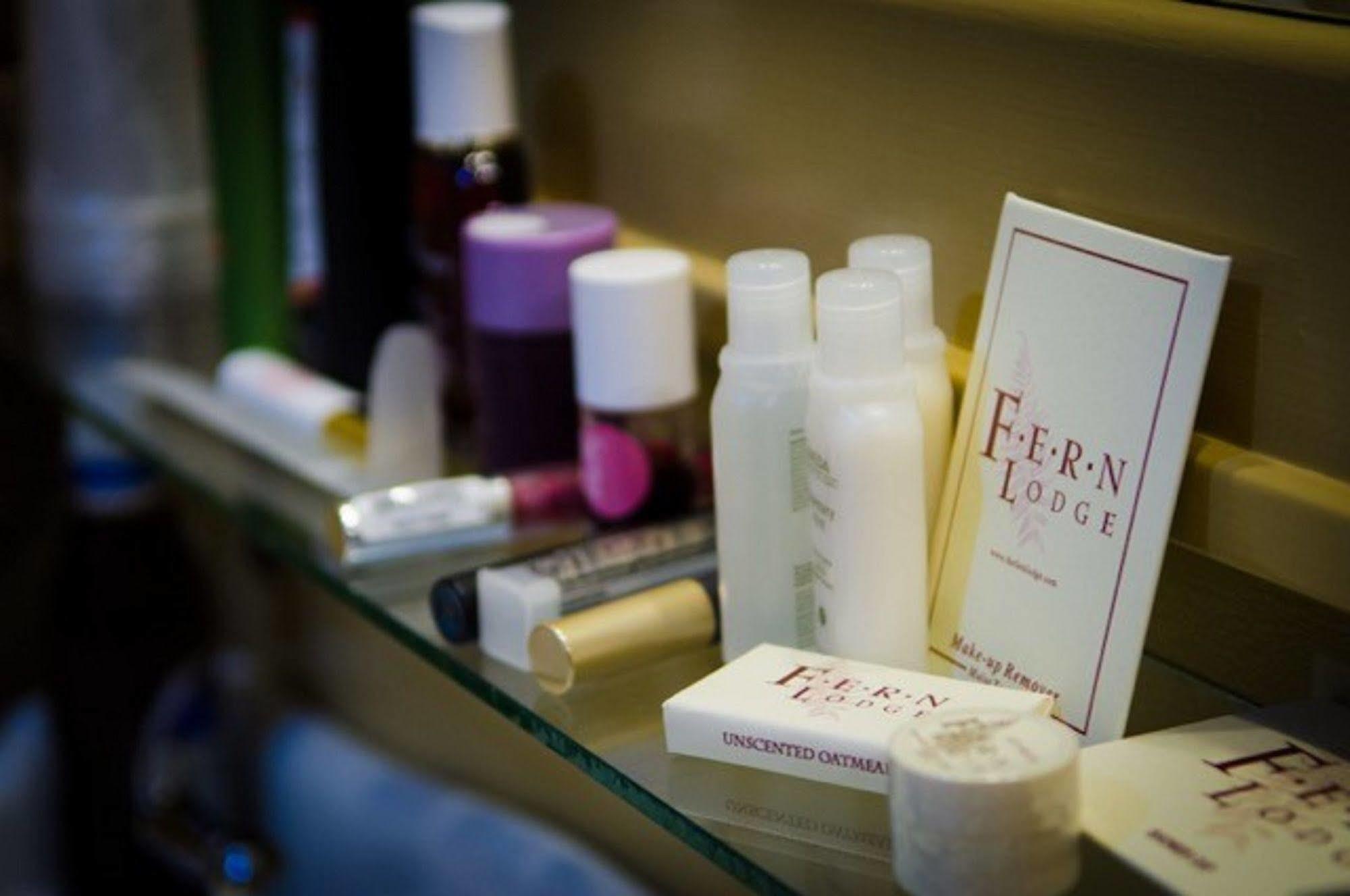 The Fern Lodge Chestertown エクステリア 写真